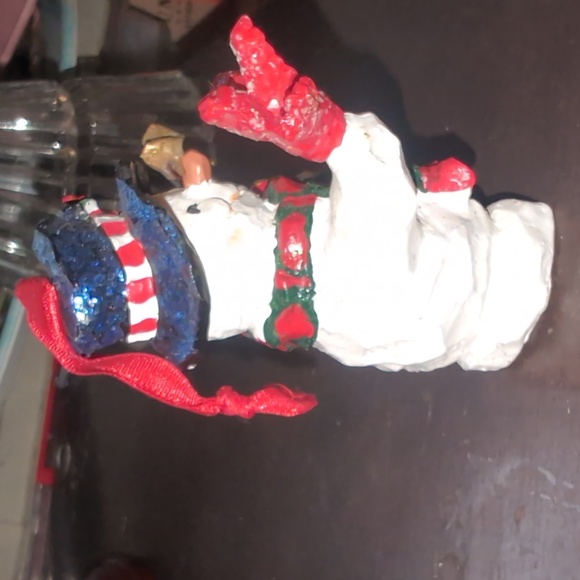 AVAILABLE - VTG Folk Art Snowman with Cardinal, Star and Tree. - Picture 3 of 6